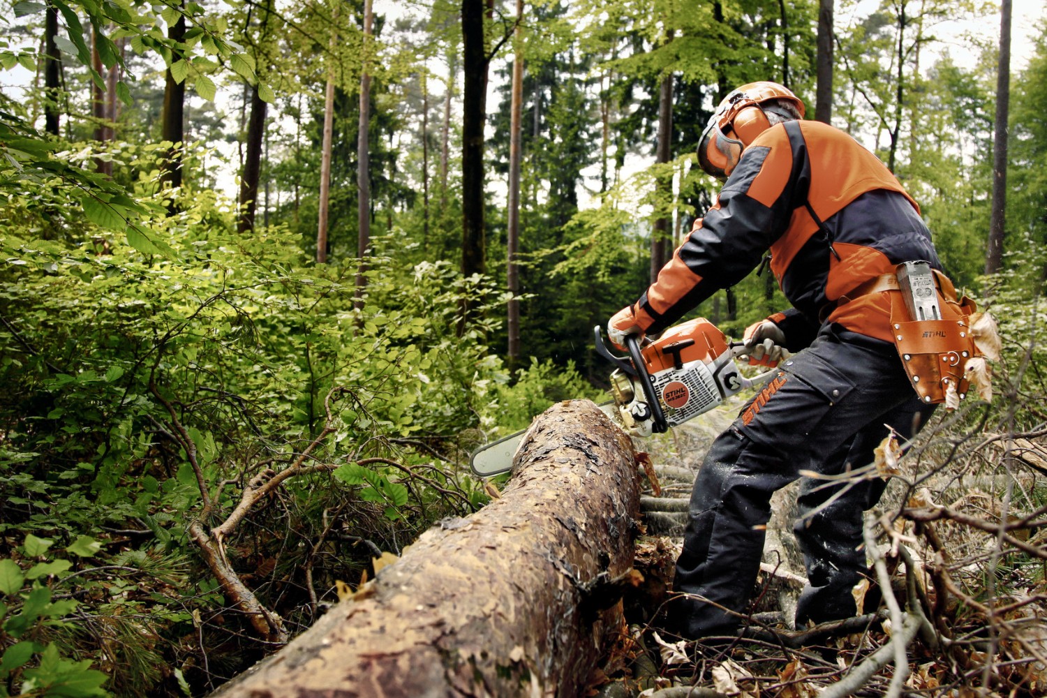 Zimowa pilarka STIHL MS 362 C-M VW z filtrem HD2 i silnikiem 2-MIX