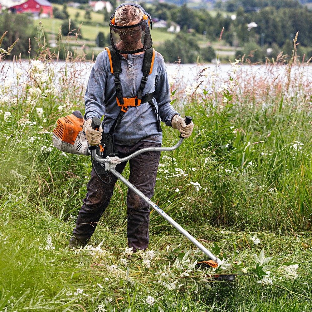 Kosa spalinowa Stihl FS 240 z głowicą AutoCut 36-2 41472000457 - 1,7 kW, 2,3 KM, 42 cm