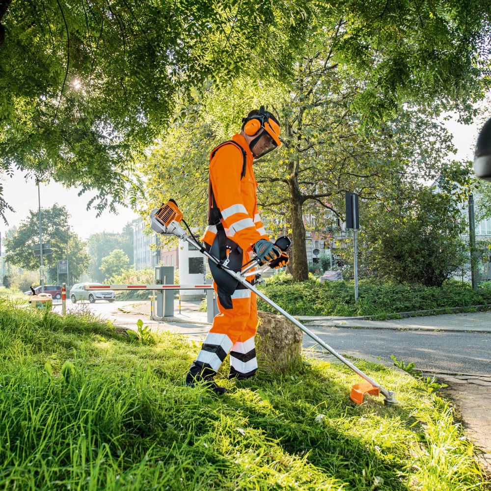 Kosa spalinowa Stihl FS 94 C-E z głowicą AutoCut C 26-2 i ecospeed 41492000123 - 0,9 kW, 1,2 KM, 42 cm