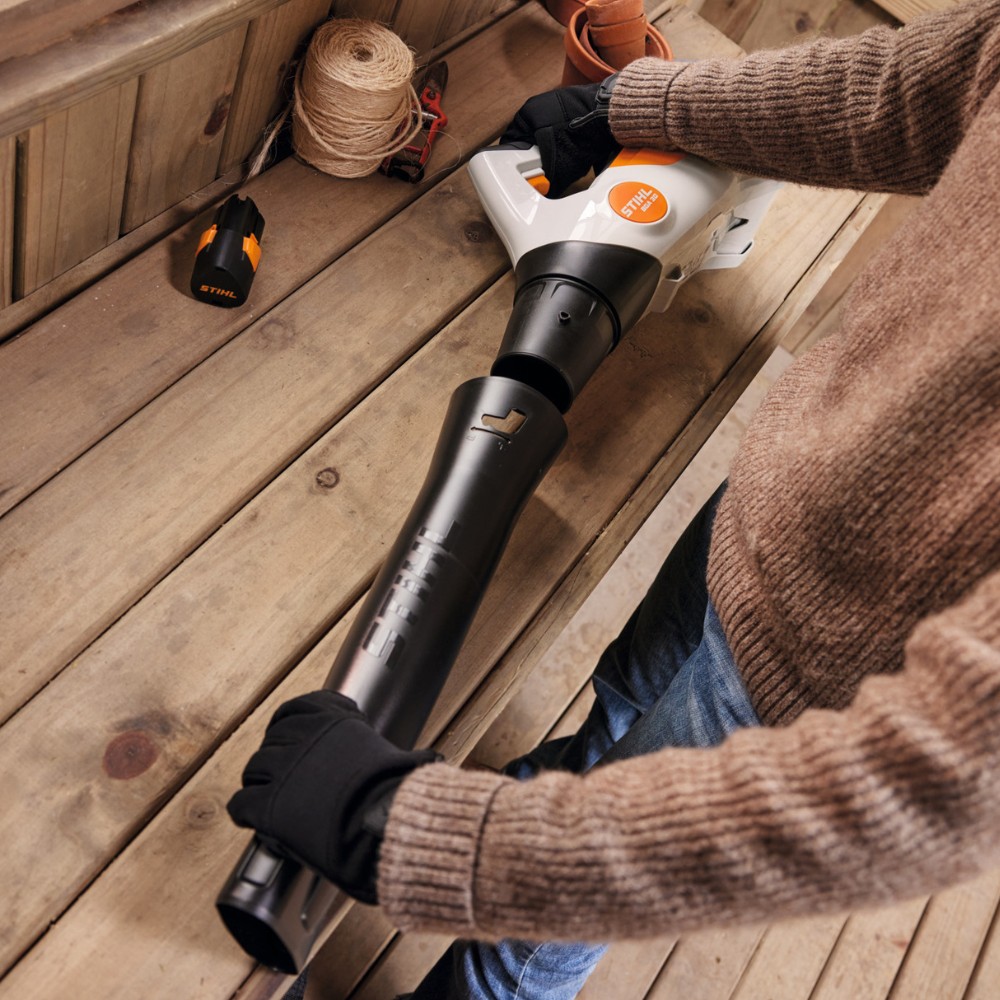 Akumulatorowa Dmuchawa do liści Stihl BGA 30 (Zestaw 2 x AS 2 + AL 1) BA080115911 - 430 m³/h, 10,8 V