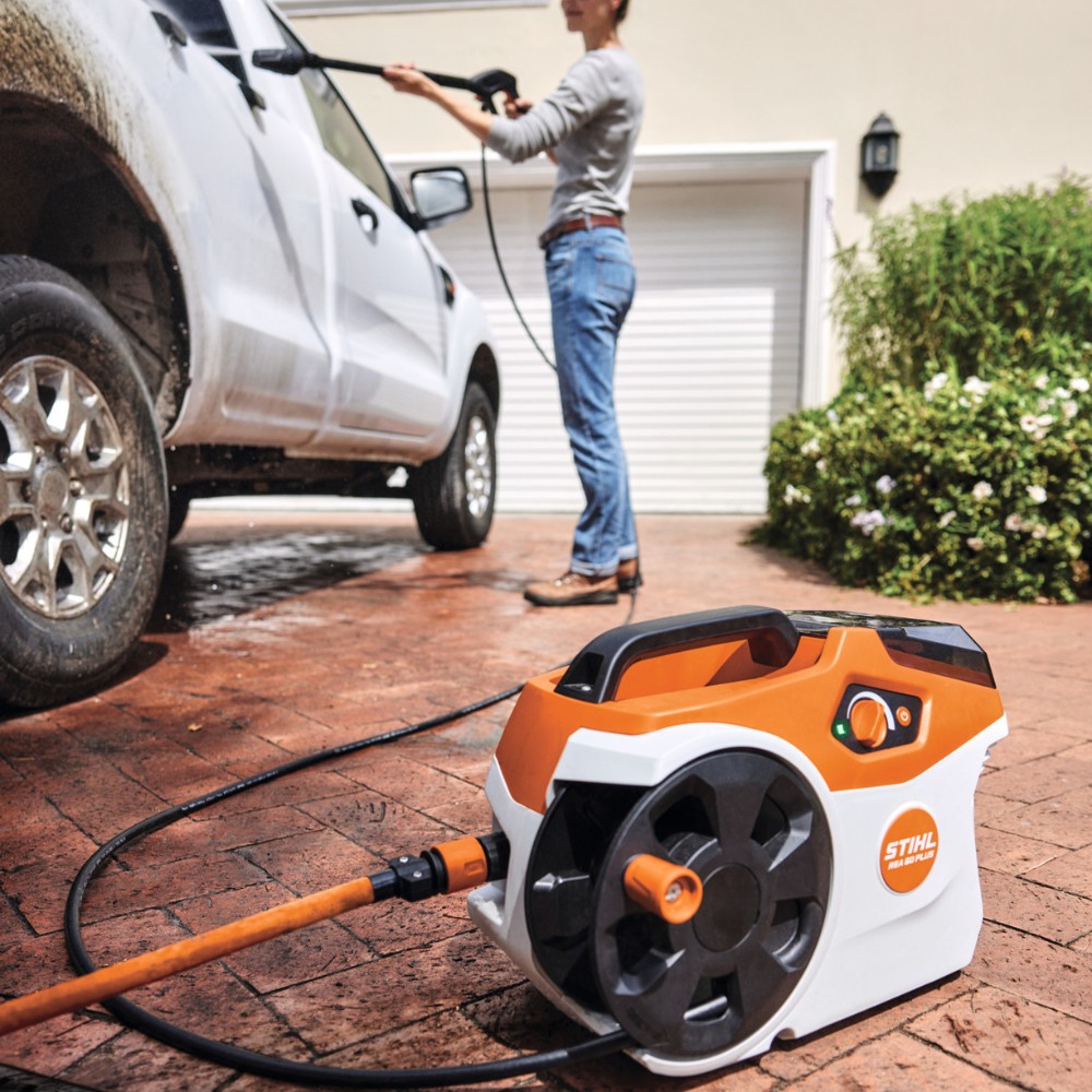 Myjka ciśnieniowa akumulatorowa Stihl REA 60 PLUS RA010117601 - 130 bar, 270 l/h