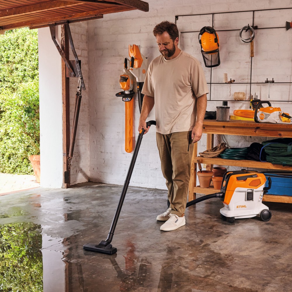 Odkurzacz warsztatowy akumulatorowy Stihl SEA 60 L SA040117301 - 0,45 kW, 12 l