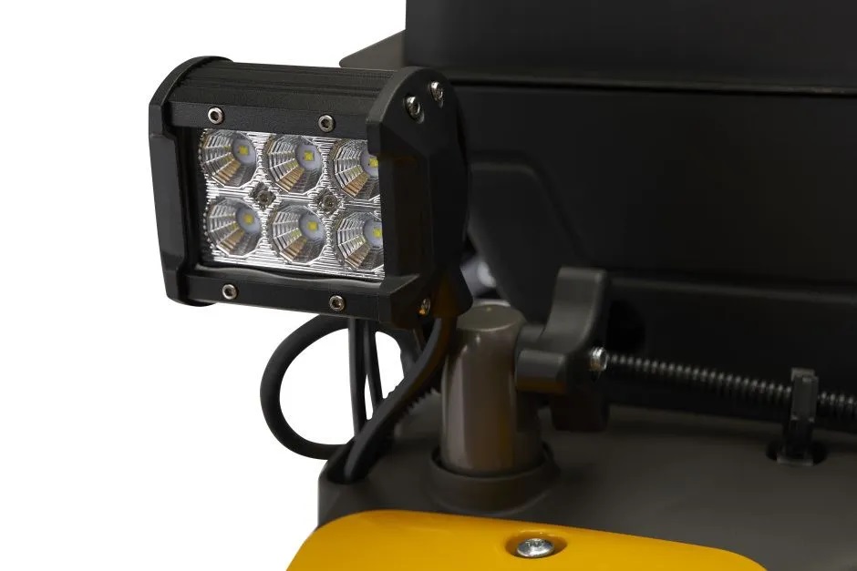 Regulowane reflektory LED odśnieżarki Stiga