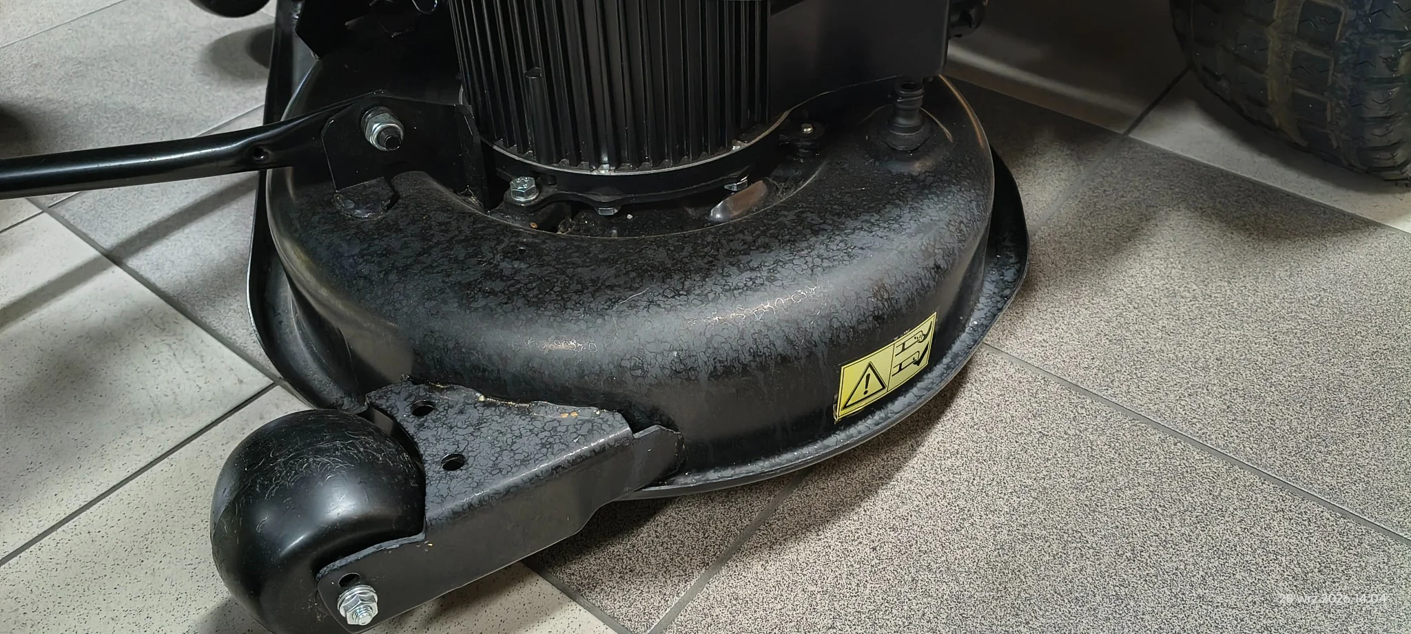 Traktorek ogrodowy akumulatorowy Stiga Estate 384e 2T2200481/ST2 -OUTLET