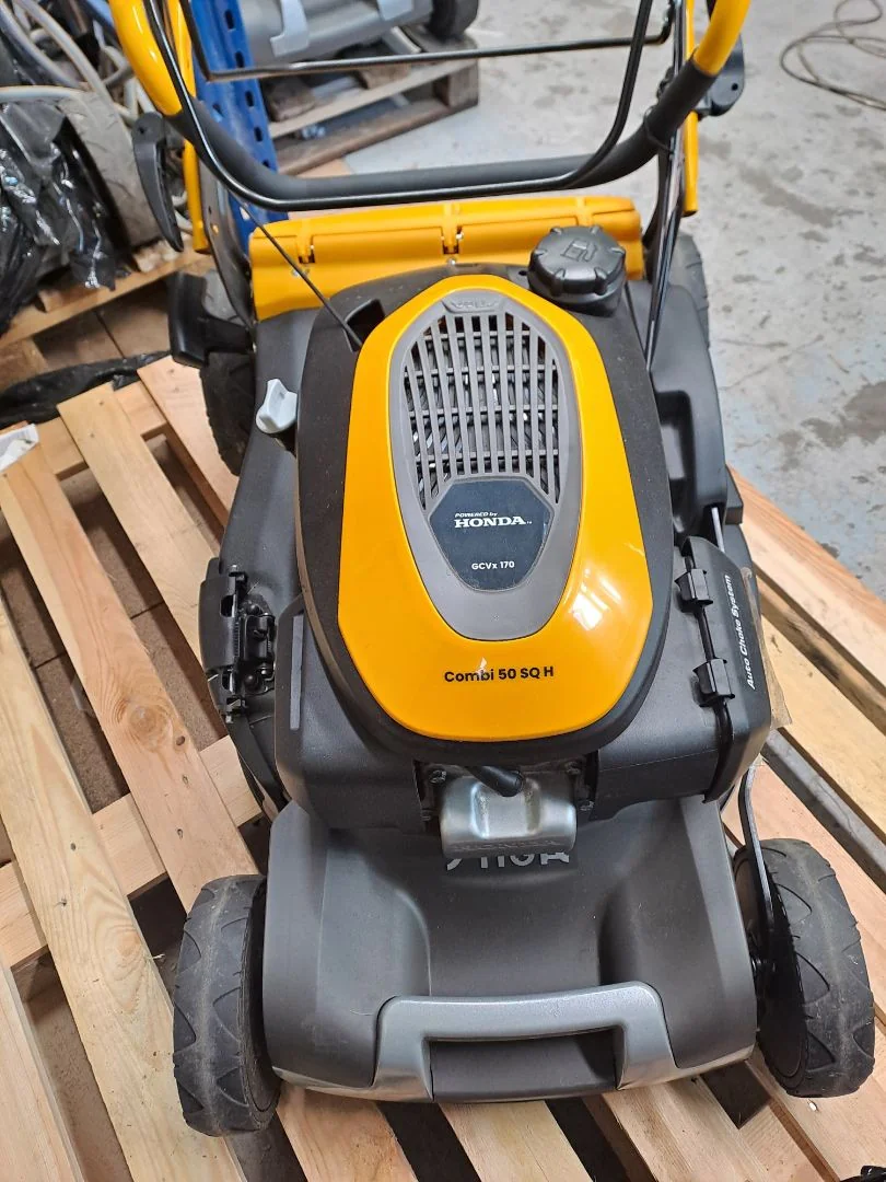 STIGA Combi 50 SQ H 294502838/ST1 - OUTLET - Kosiarka spalinowa z napędem, silnikiem Honda 167 cm3 i systemem koszenia 4 w 1