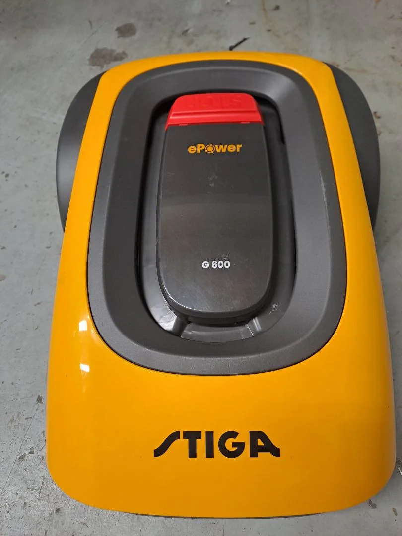 Robot koszący STIGA G 600 - OUTLET
