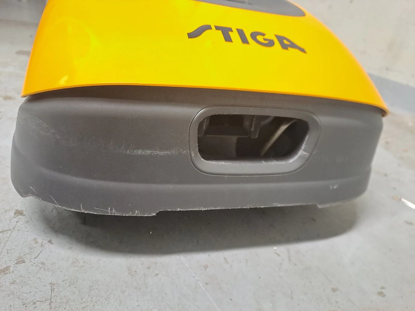 Robot koszący STIGA G 600 - OUTLET