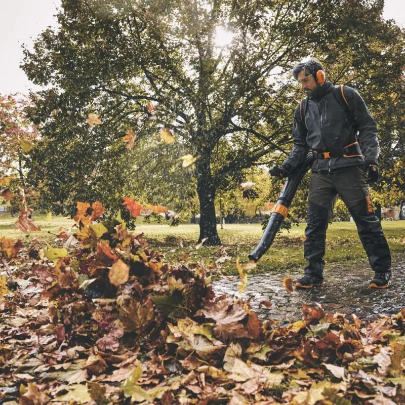Dmuchawa do liści Stihl BGA 300 akumulatorowa