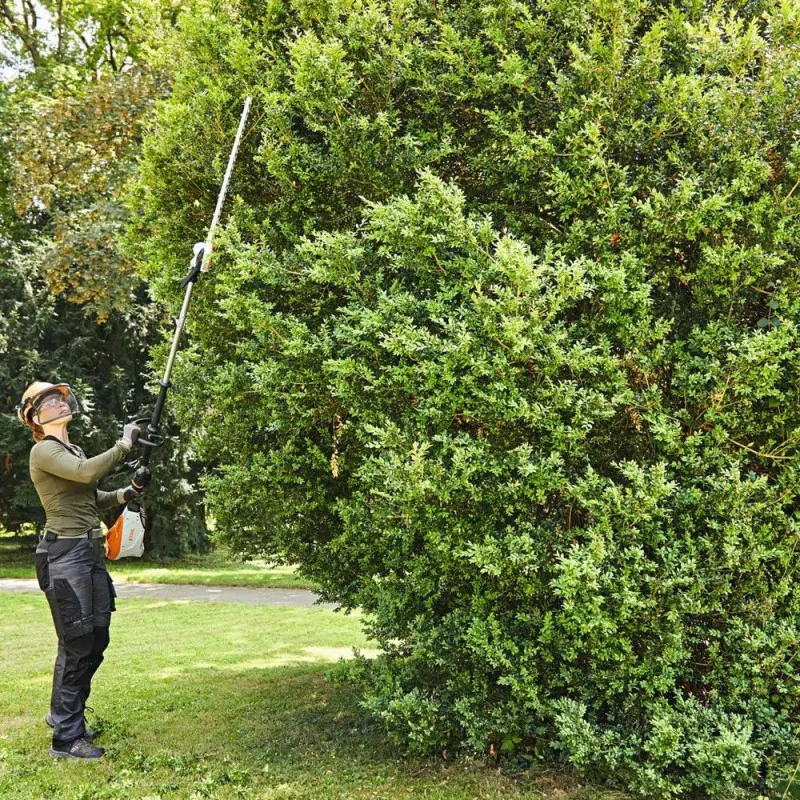 Akumulatorowe nożyce do żywopłotu Stihl HLA 135