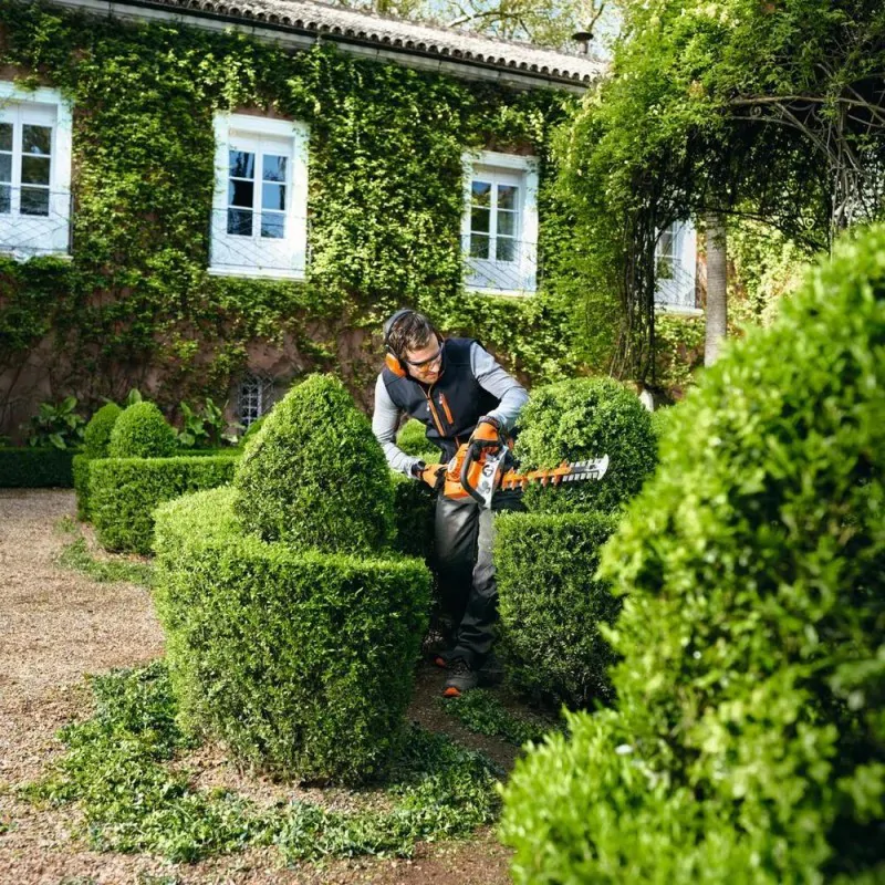 Stihl HS 56 C-E Nożyce do pielęgnacji żywopłotów