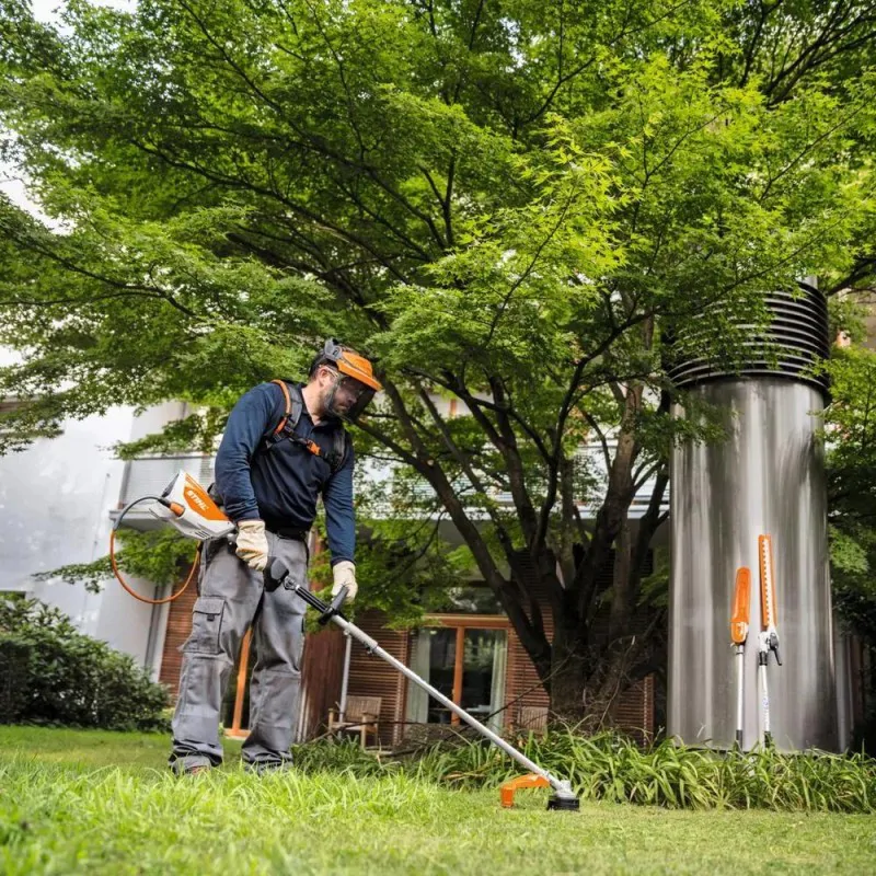 Kombimotor akumulatorowy Stihl KMA 130 R