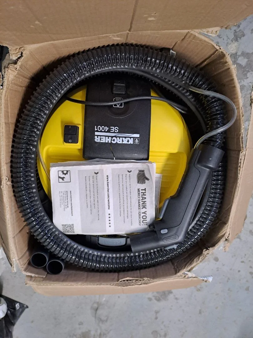 ODKURZACZ PIORĄCY KARCHER SE4001 DO&nbsp;DYWANÓW I TAPICEREK - OUTLET